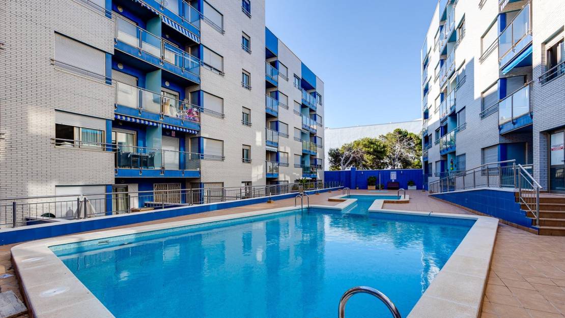 Sale - Apartment - Torrevieja - Playa de los Locos