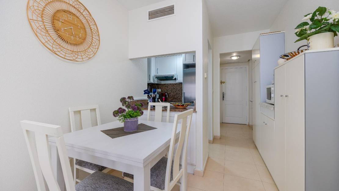 Sale - Apartment - Torrevieja - Playa de los Locos