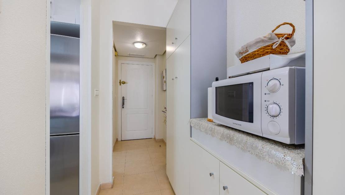 Sale - Apartment - Torrevieja - Playa de los Locos