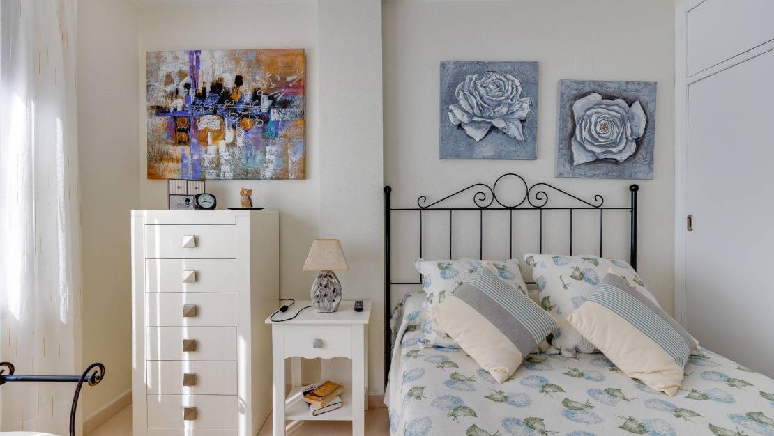 Sale - Apartment - Torrevieja - Playa de los Locos