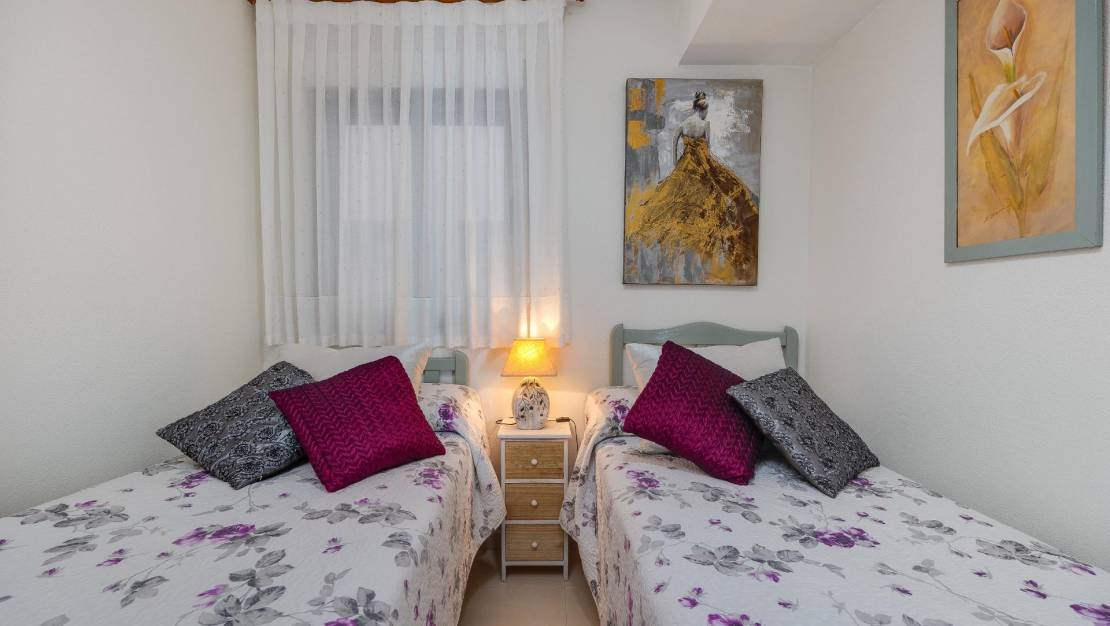 Sale - Apartment - Torrevieja - Playa de los Locos