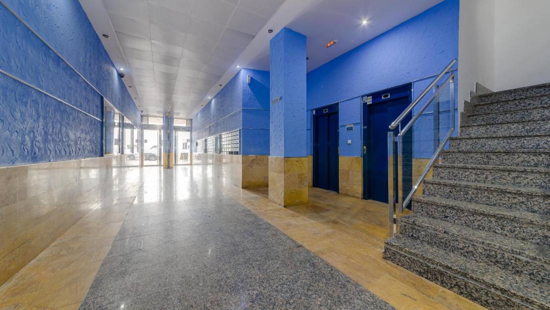 Sale - Apartment - Torrevieja - Playa de los Locos