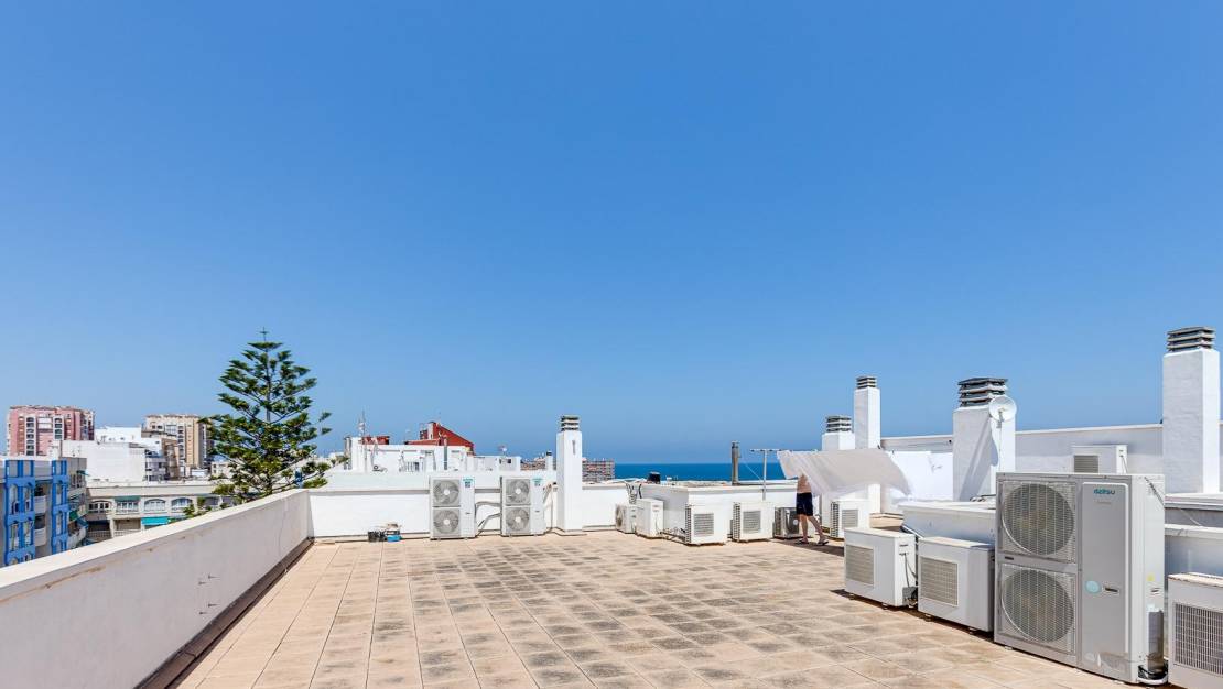 Sale - Apartment - Torrevieja - Playa de los Locos