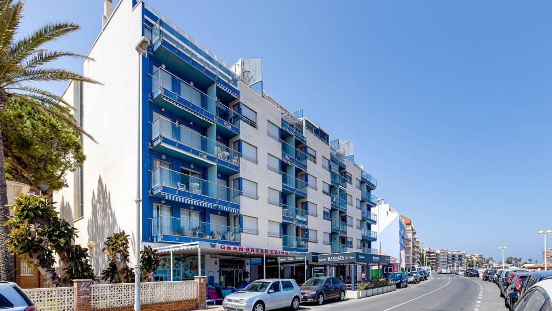 Sale - Apartment - Torrevieja - Playa de los Locos