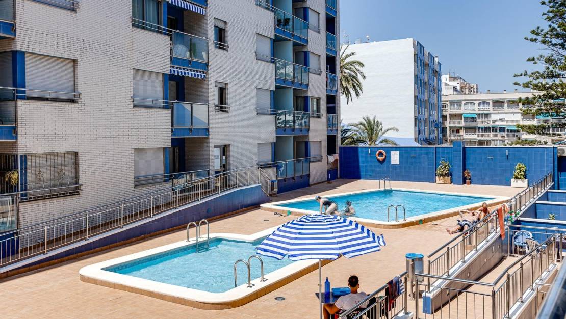 Sale - Apartment - Torrevieja - Playa de los Locos