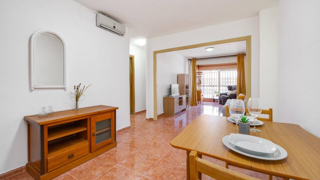 Sale - Apartment - Torrevieja - Playa de los Naufragos