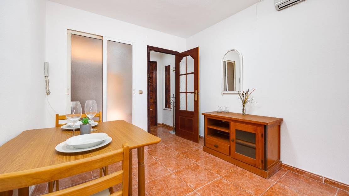 Sale - Apartment - Torrevieja - Playa de los Naufragos