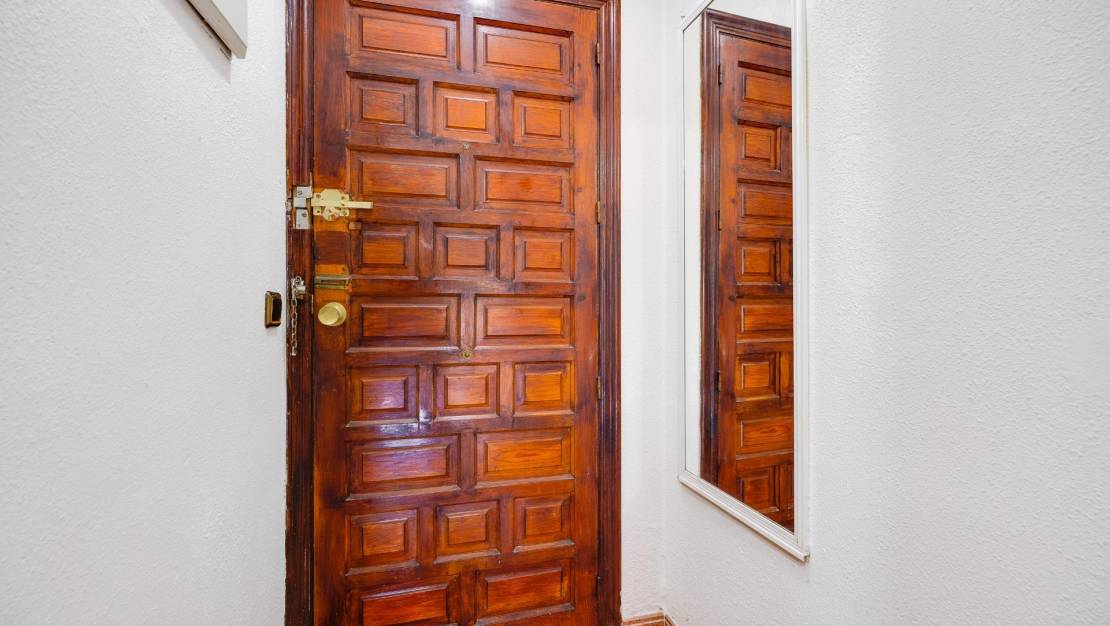Sale - Apartment - Torrevieja - Playa de los Naufragos