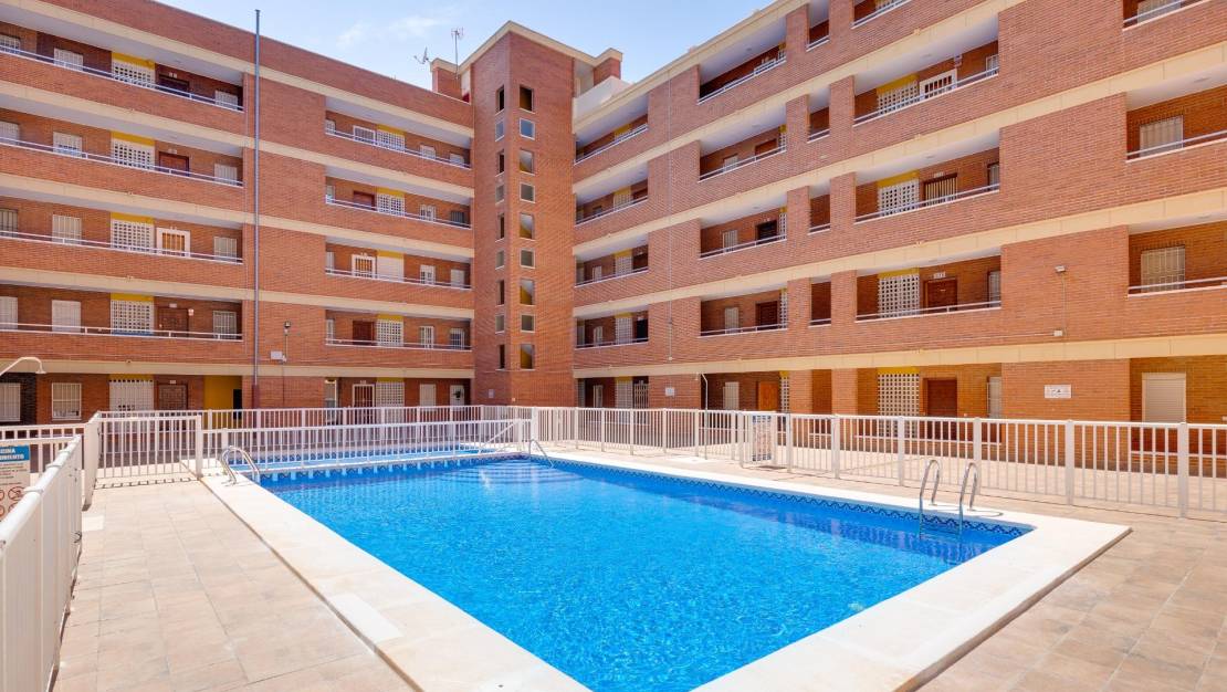 Sale - Apartment - Torrevieja - Playa de los Naufragos