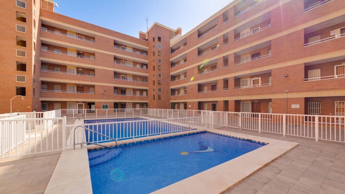 Sale - Apartment - Torrevieja - Playa de los Naufragos