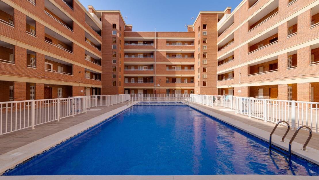 Sale - Apartment - Torrevieja - Playa de los Naufragos