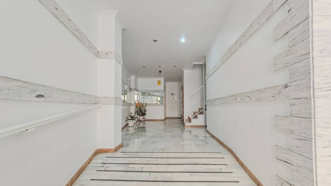 Sale - Apartment - Torrevieja - Playa del Cura