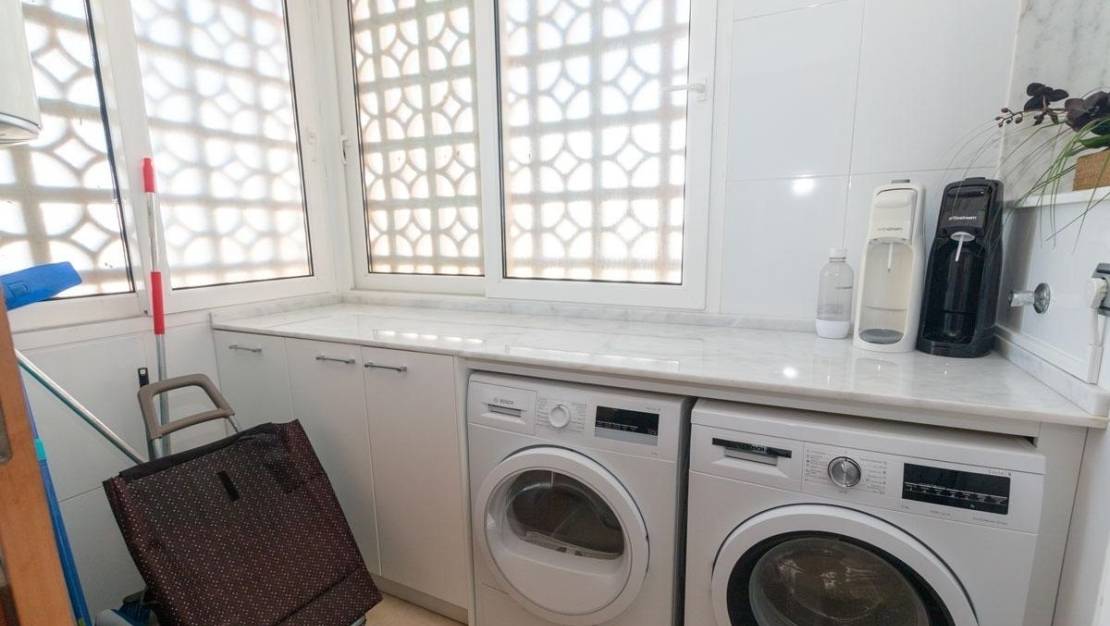 Sale - Apartment - Torrevieja - Playa del Cura