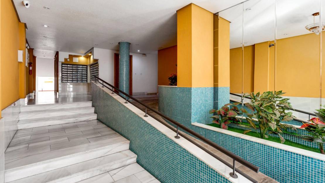 Sale - Apartment - Torrevieja - Playa del Cura