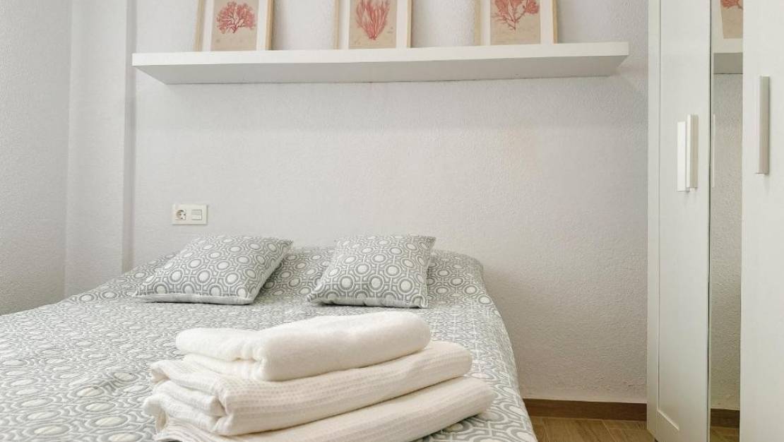 Sale - Apartment - Torrevieja - Playa del Cura