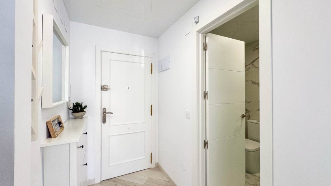 Sale - Apartment - Torrevieja - Playa del Cura