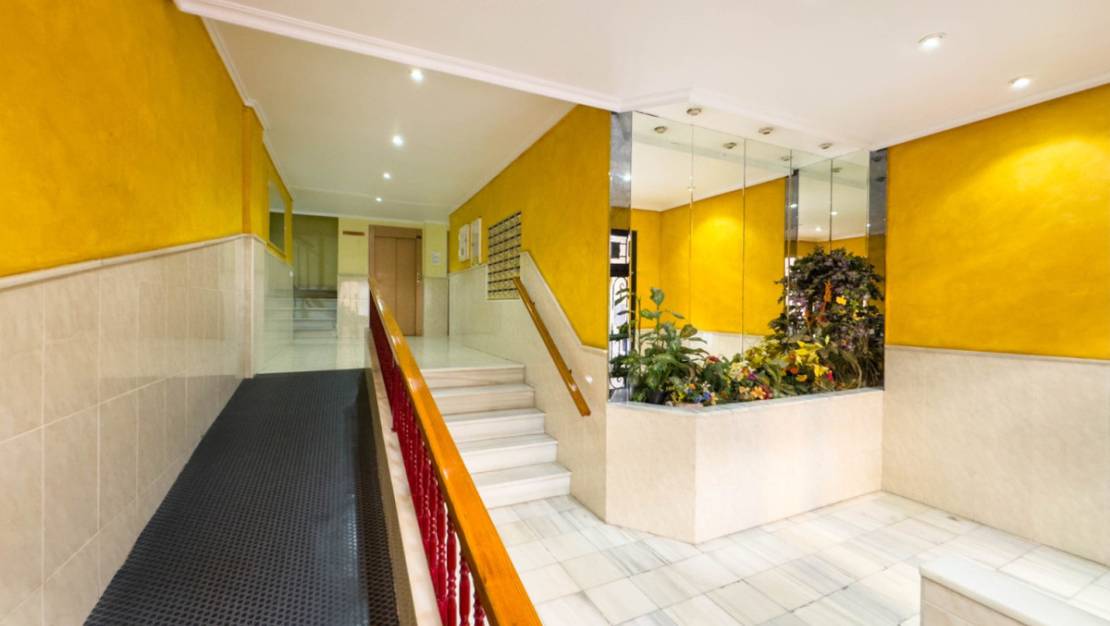 Sale - Apartment - Torrevieja - Playa del Cura