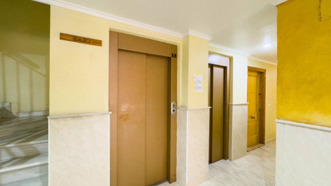 Sale - Apartment - Torrevieja - Playa del Cura