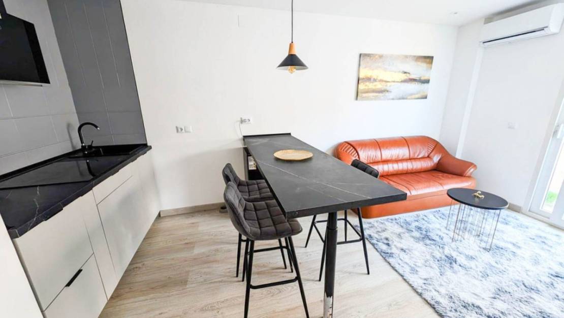 Sale - Apartment - Torrevieja - Playa del Cura