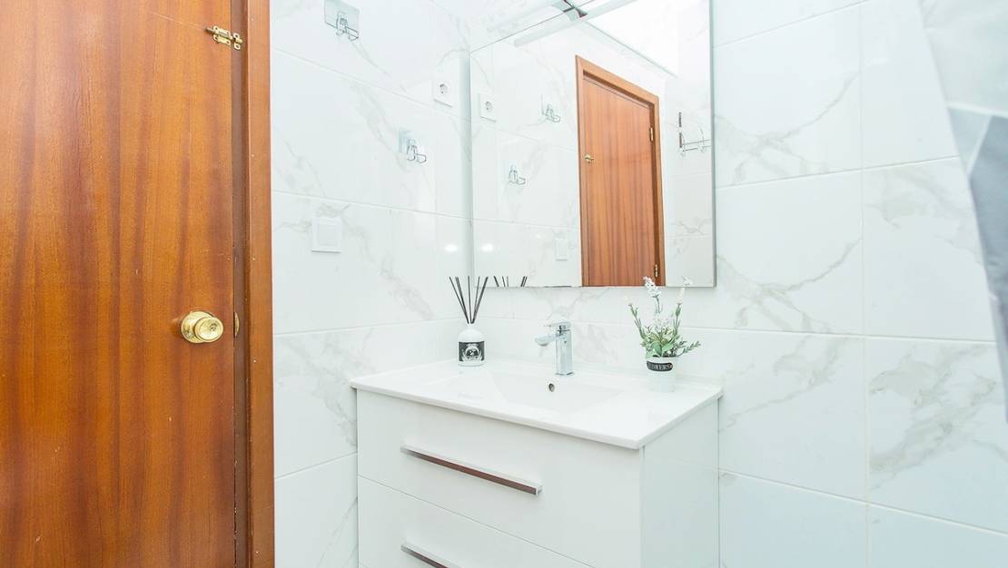 Sale - Apartment - Torrevieja - Playa del Cura