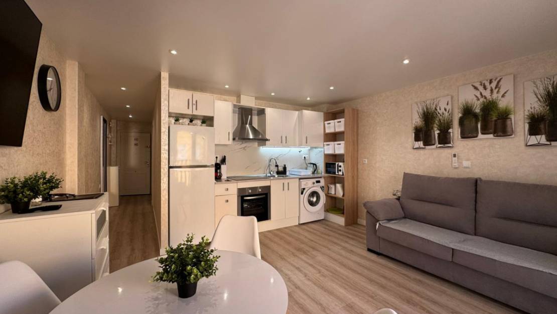 Sale - Apartment - Torrevieja - Playa del Cura