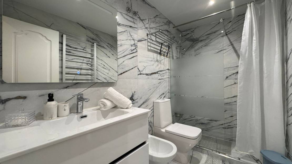 Sale - Apartment - Torrevieja - Playa del Cura