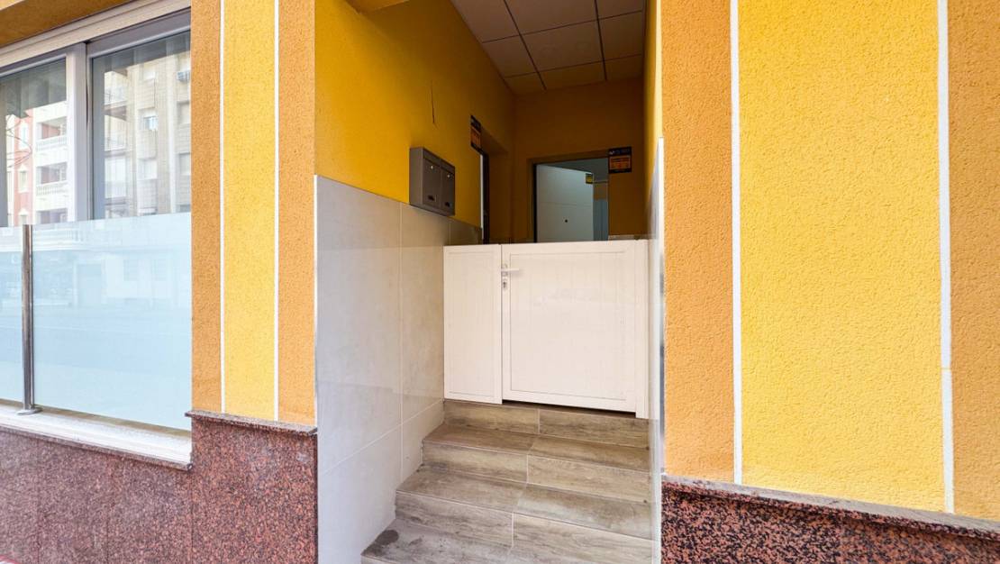 Sale - Apartment - Torrevieja - Playa del Cura