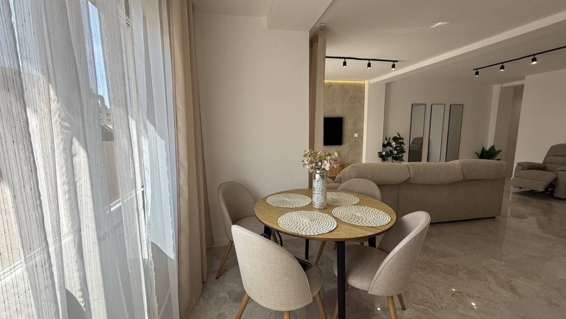 Sale - Apartment - Torrevieja - Playa del Cura
