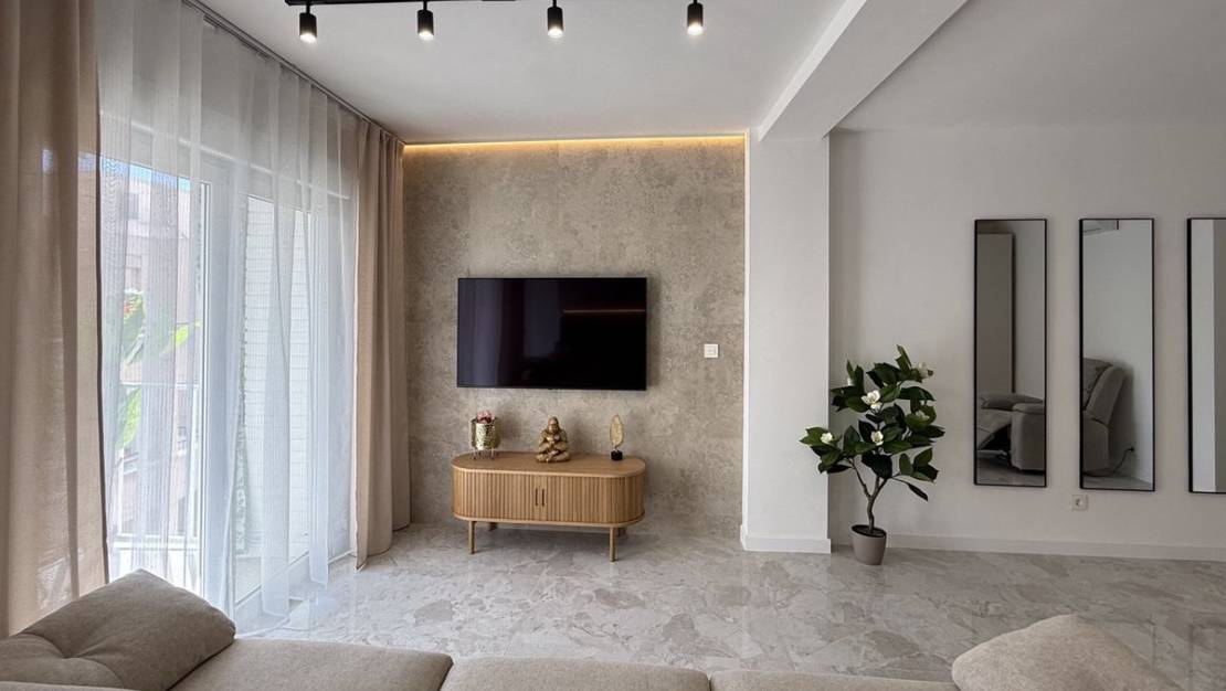 Sale - Apartment - Torrevieja - Playa del Cura