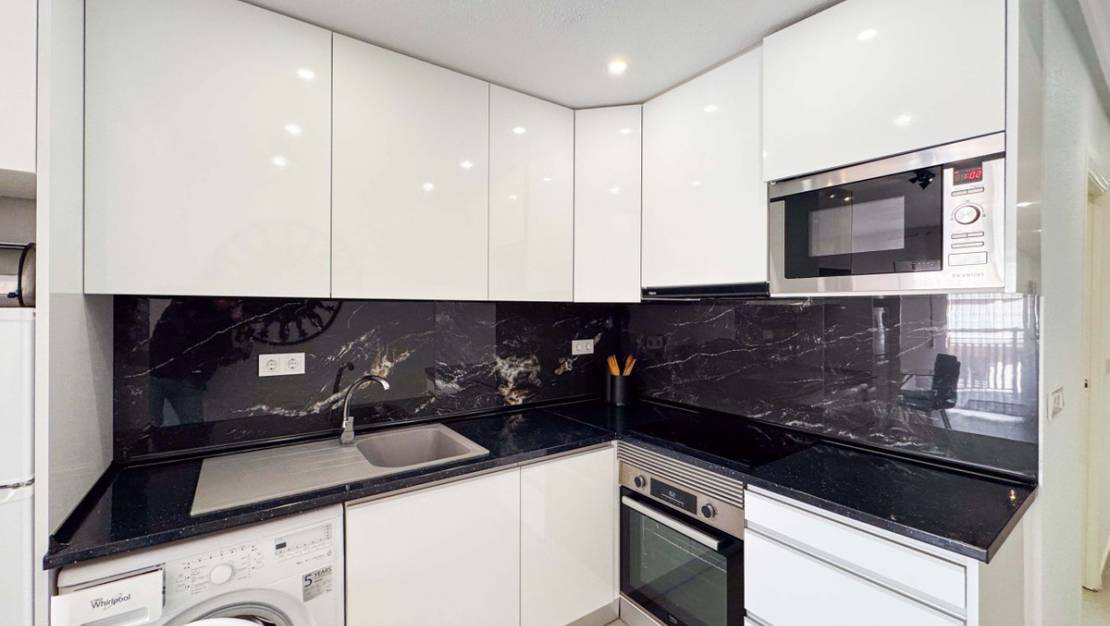 Sale - Apartment - Torrevieja - Playa del Cura