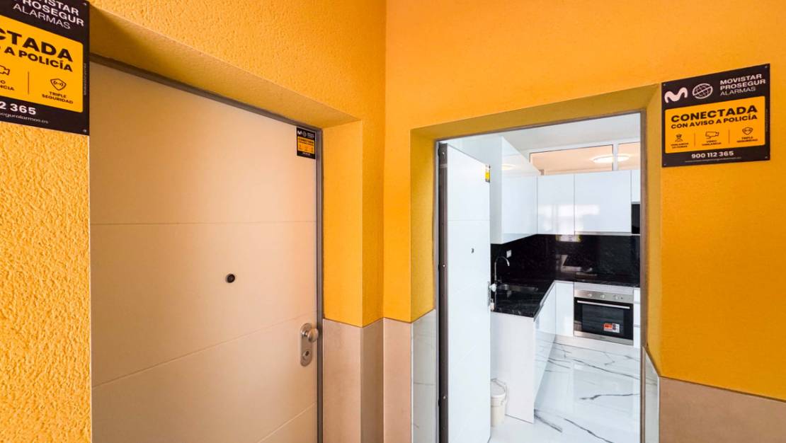 Sale - Apartment - Torrevieja - Playa del Cura