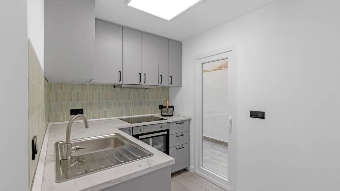 Sale - Apartment - Torrevieja - Playa del Cura