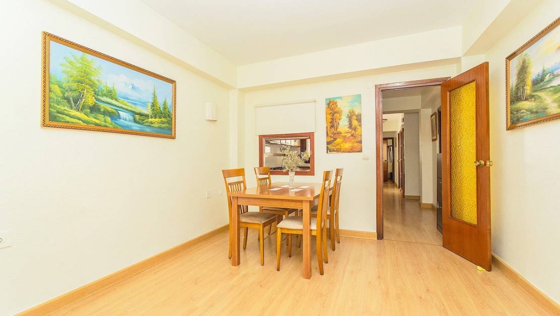 Sale - Apartment - Torrevieja - Playa del Cura