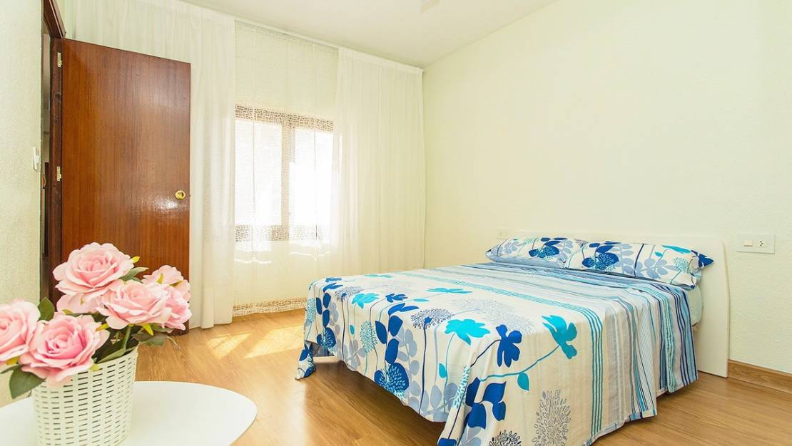 Sale - Apartment - Torrevieja - Playa del Cura