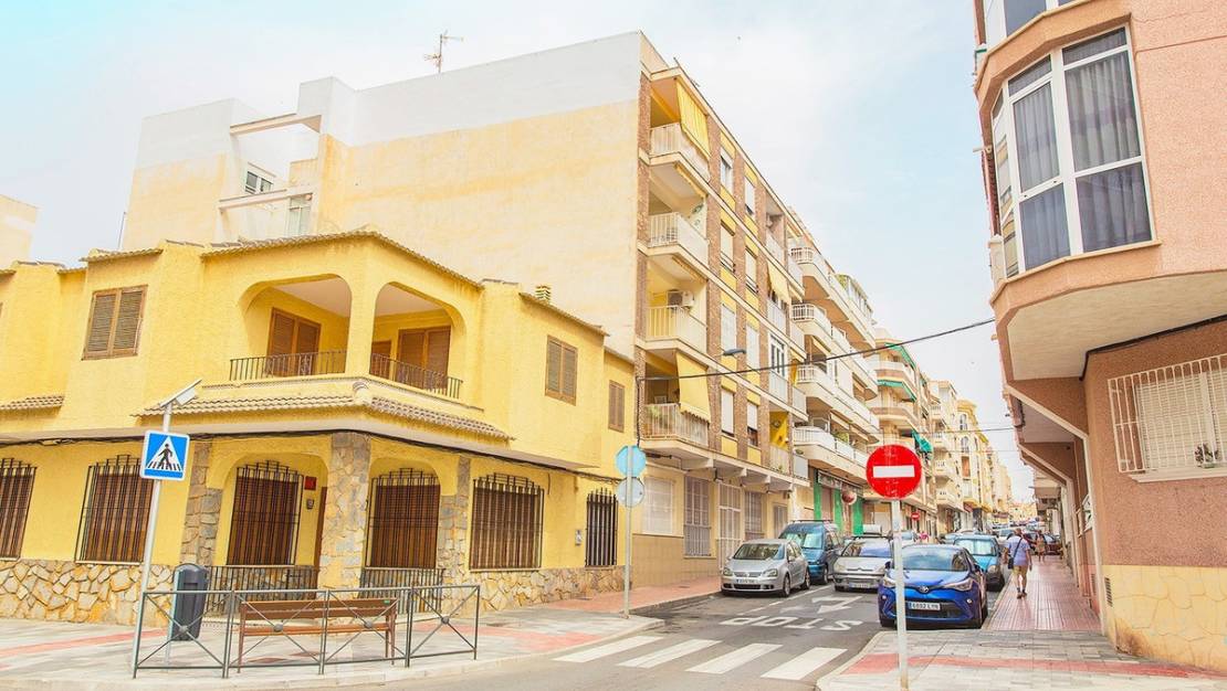 Sale - Apartment - Torrevieja - Playa del Cura