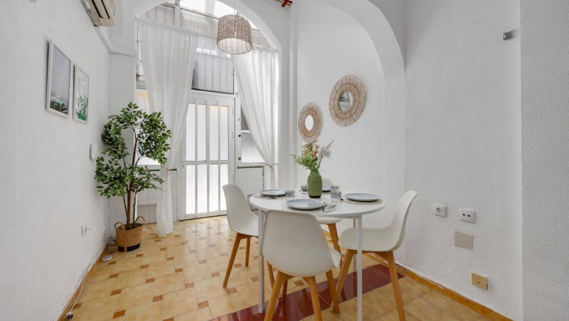 Sale - Apartment - Torrevieja - Playa del Cura
