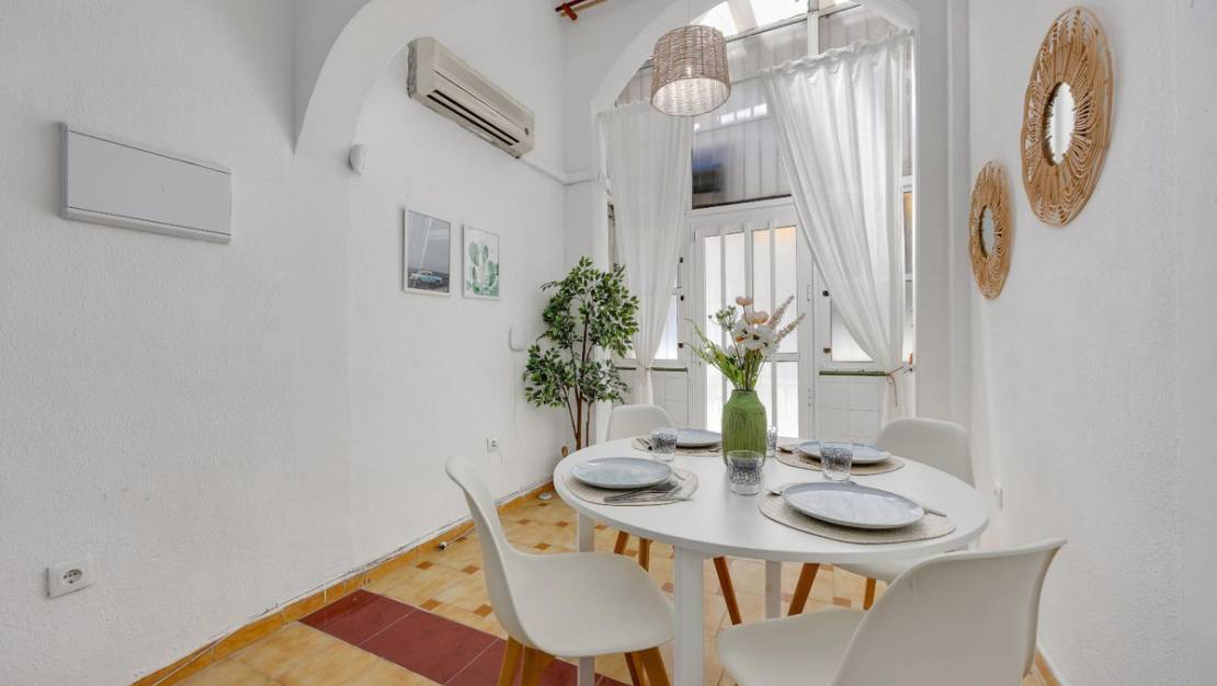Sale - Apartment - Torrevieja - Playa del Cura