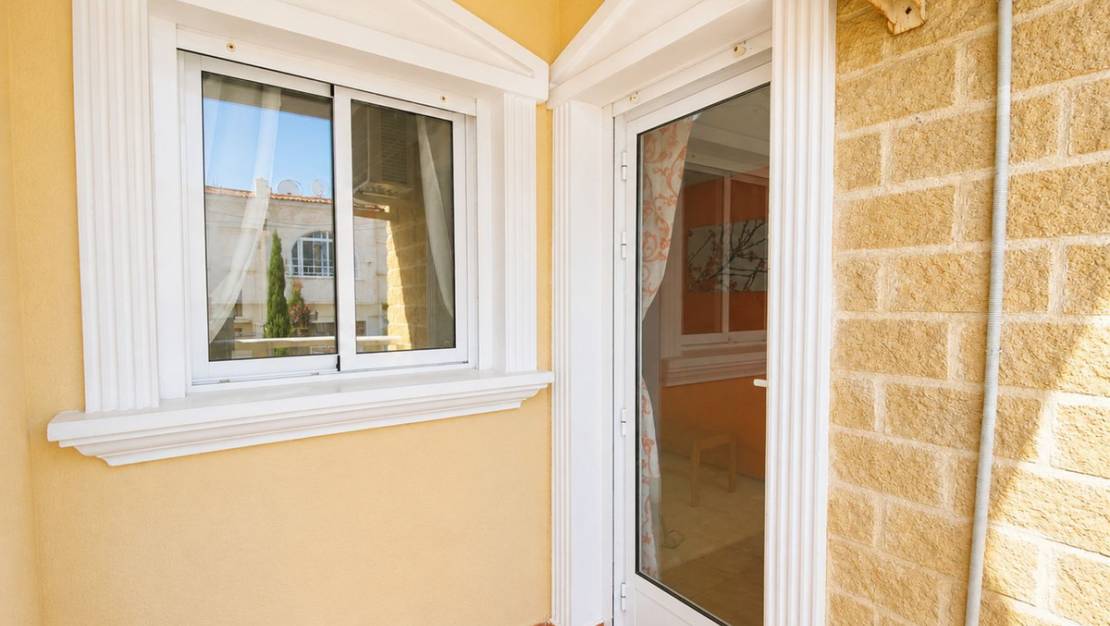 Sale - Apartment - Torrevieja - Playa del Cura