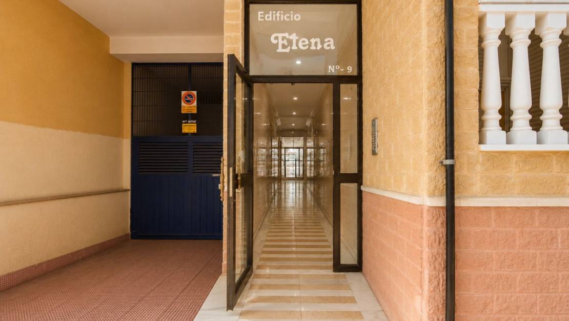 Sale - Apartment - Torrevieja - Playa del Cura