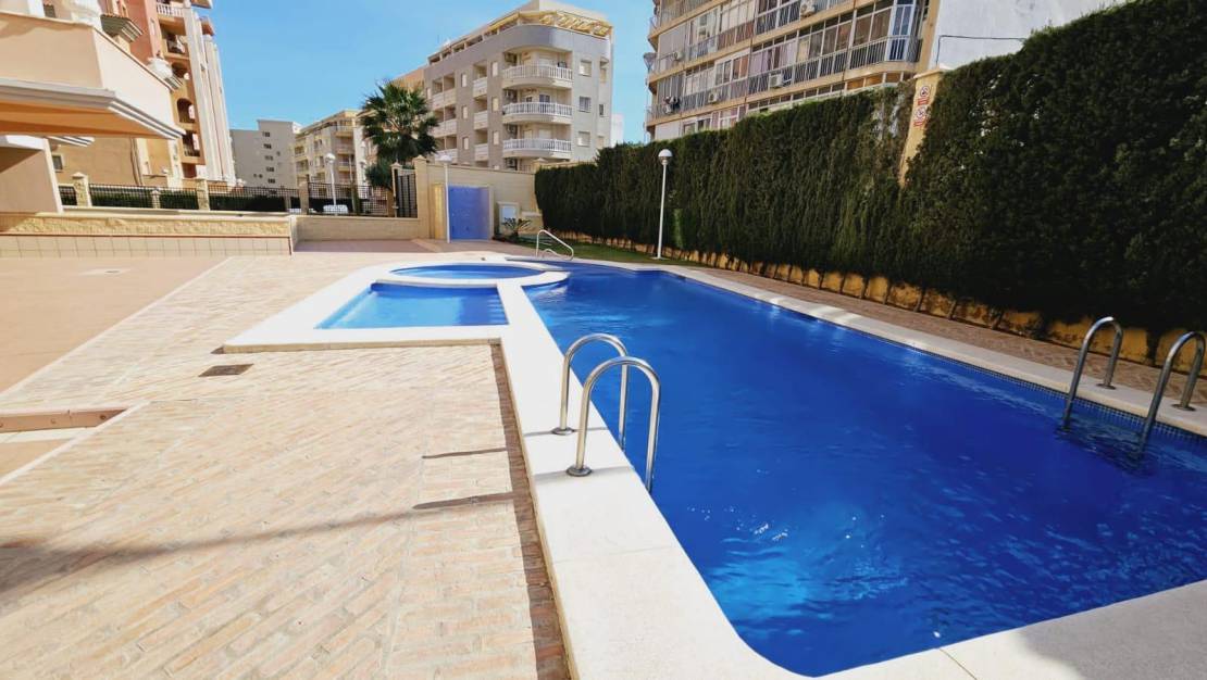 Sale - Apartment - Torrevieja - Playa del Cura