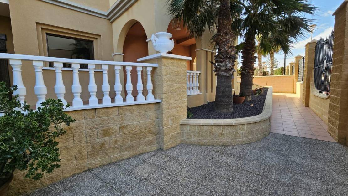 Sale - Apartment - Torrevieja - Playa del Cura