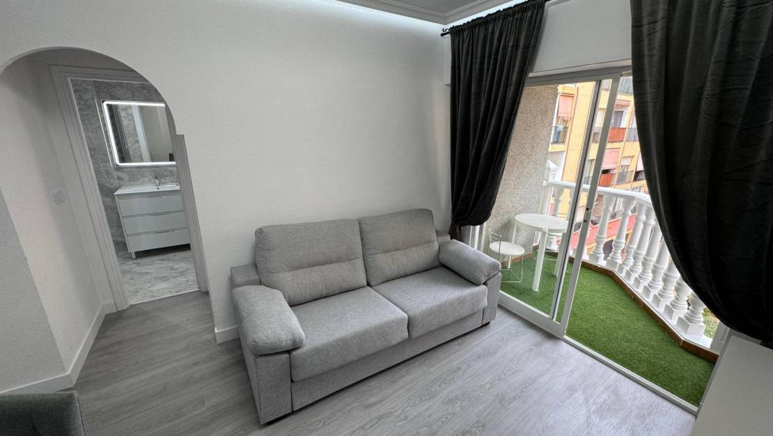 Sale - Apartment - Torrevieja - Playa del Cura