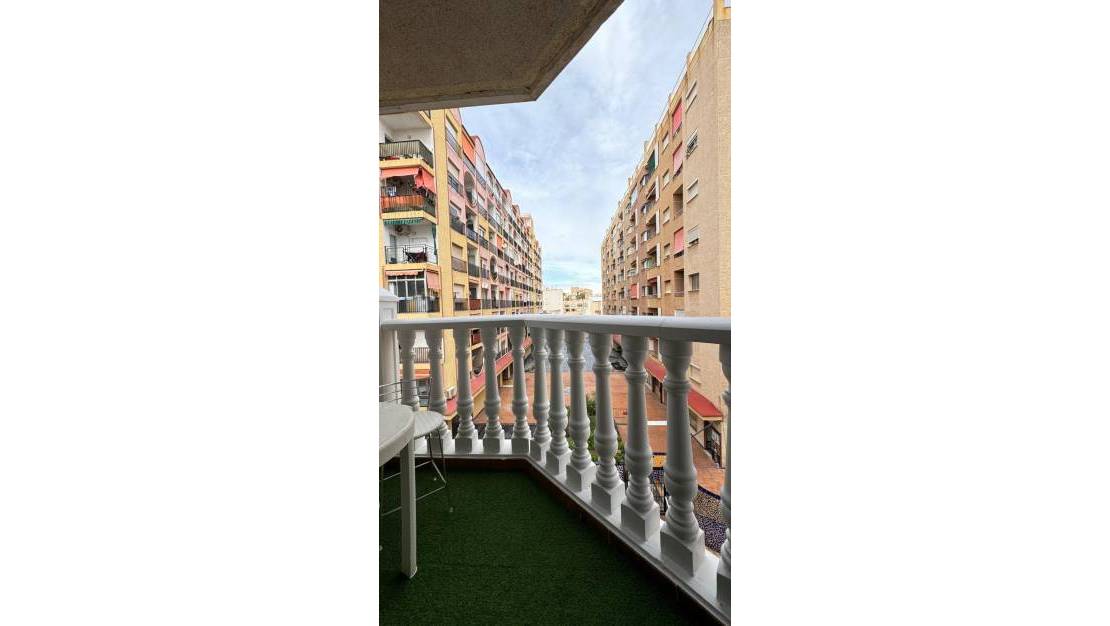 Sale - Apartment - Torrevieja - Playa del Cura