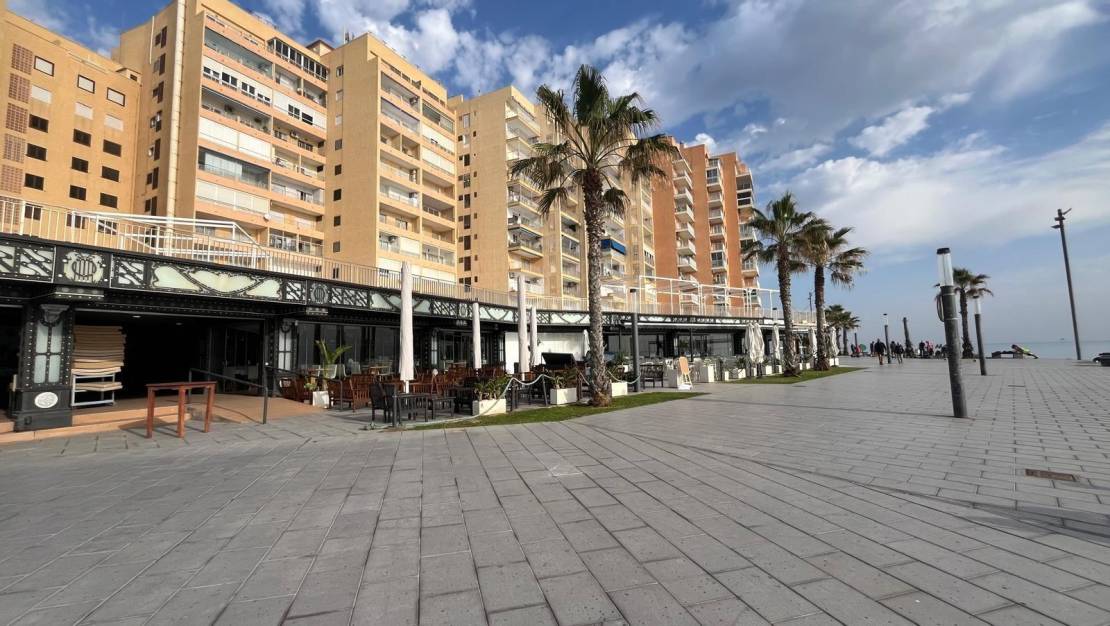 Sale - Apartment - Torrevieja - Playa del Cura