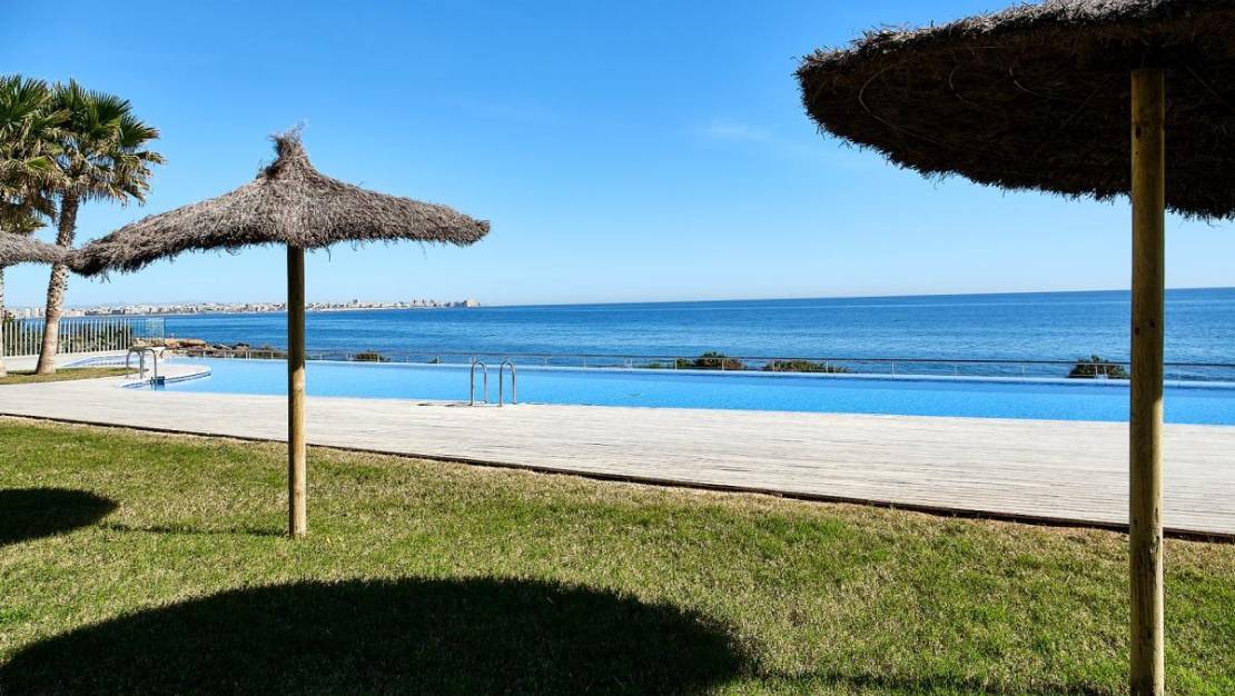 Sale - Apartment - Torrevieja - Punta prima