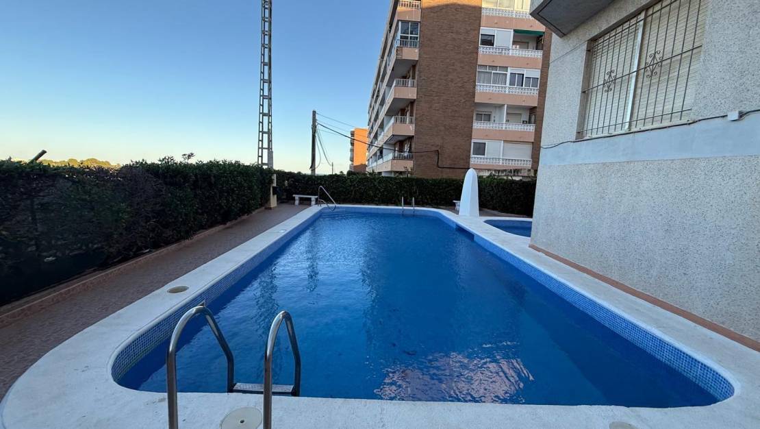 Sale - Apartment - Torrevieja - Punta prima