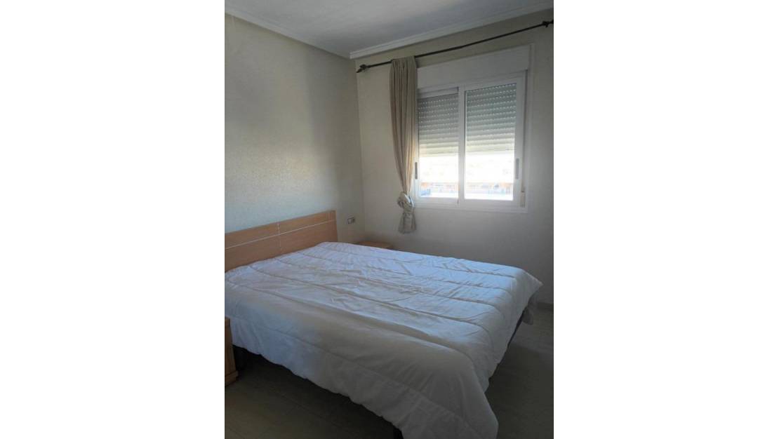 Sale - Apartment - Torrevieja - Sector 25