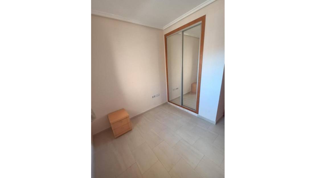 Sale - Apartment - Torrevieja - Sector 25