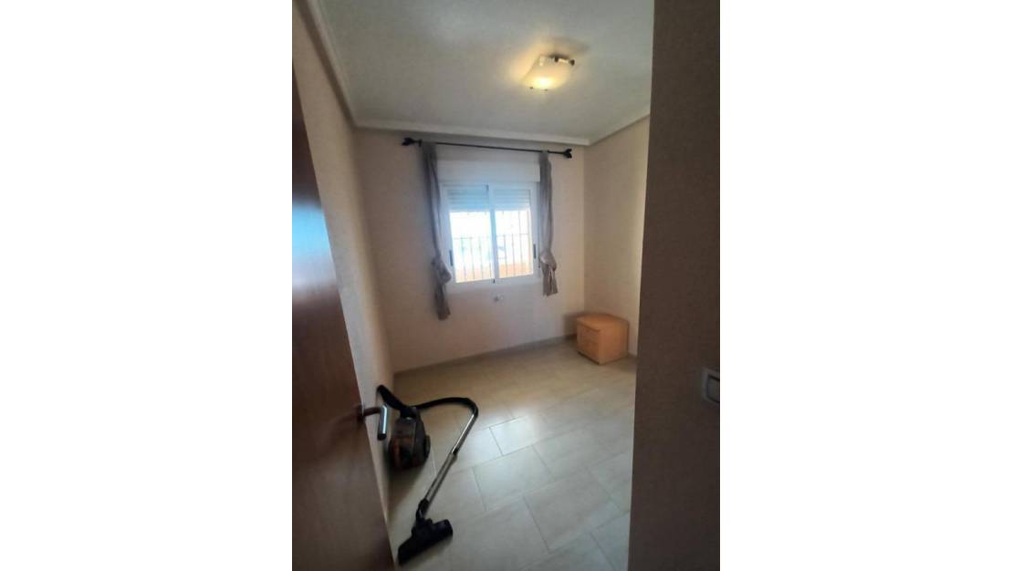 Sale - Apartment - Torrevieja - Sector 25