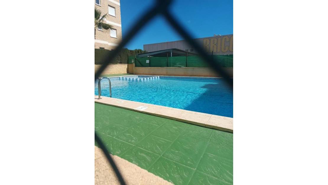 Sale - Apartment - Torrevieja - Sector 25